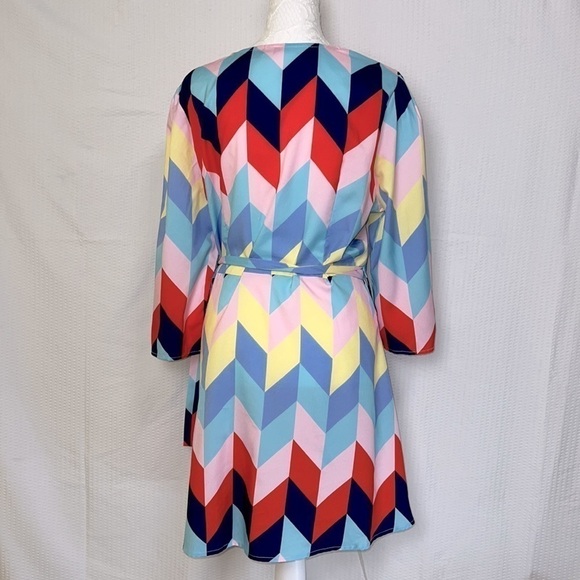 Charlie Charlie Charlotte Bright Geometric Chevron Print Wrap Dress - Size XL - Picture 6 of 11